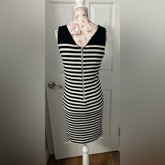 Banana Republic Dress - Picture 2 of 3